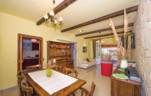 Awesome Home In Brodarica With Kitchen 