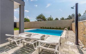 Lovely Home In Pula With Wifi