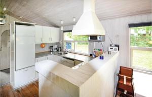 Lovely Home In Glesborg With Wifi