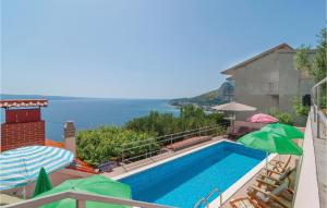 8 Bedroom Stunning Home In Omis 