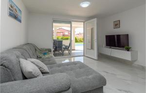 Amazing Home In Rosini With Wifi 