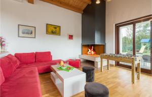 4 Bedroom Nice Home In Stokovci 