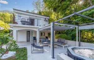 Stunning Home In Crikvenica - Kostelj