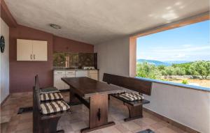 Cozy Home In Kavran With Wifi