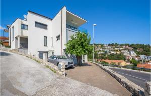 Gorgeous Apartment In Rabac With Wifi 