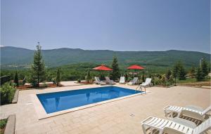 6 Bedroom Amazing Home In Crni Kal 