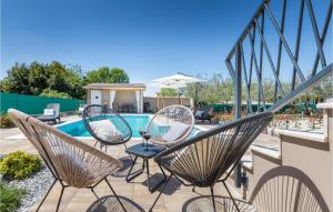 3 Bedroom Gorgeous Apartment In Pula