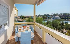 Gorgeous Apartment In Vir With House Sea View 