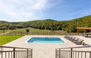 Beautiful Home In Barlete With Wifi 