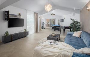 Awesome Home In Sveti Petar U Sumi 