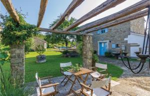 Awesome Home In Groznjan With Kitchen 