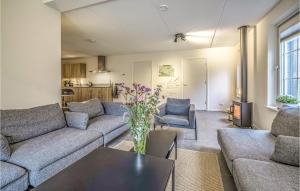 Nice Home In Rijssen With Wifi