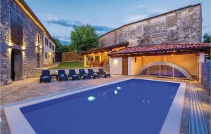 Cozy Home In Vele Mune With Wifi