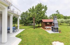 1 Bedroom Nice Apartment In Porec 