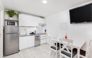 1 Bedroom Amazing Apartment In Krk 