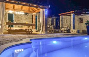 1 Bedroom Stunning Home In Postira