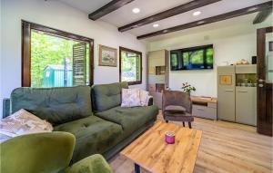 Beautiful Home In Gornje Stative