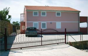 Cozy Apartment In Klenovica