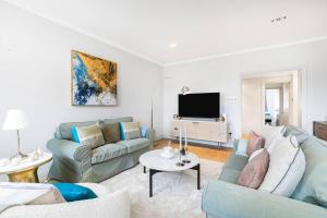 Penthouse Overlooking Hyde Park