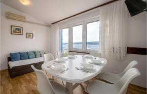 Nice Home In Dramalj With House Sea View 