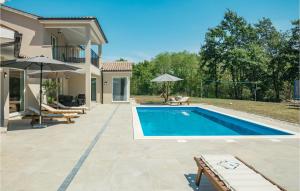 Awesome Home In Sveti Petar U Sumi