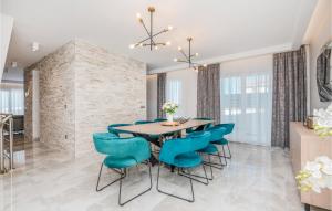 Gorgeous Home In Makarska 