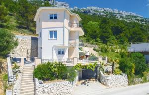 Four-Bedroom Holiday Home In Pisak