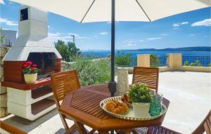 Four-Bedroom Holiday Home In Pisak