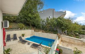 5 Bedroom Stunning Home In Crikvenica