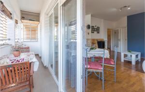 Lovely Apartment In Umag With Kitchen 