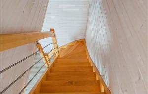 Stunning Home In Darlówko With Wifi