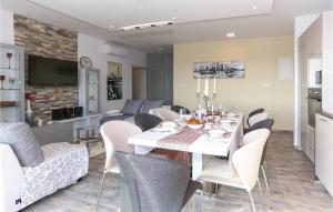 Amazing Home In Kucine 