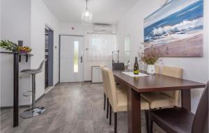 Beautiful Apartment In Malinska With Kitchen 