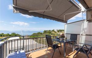 Lovely Apartment In Split With House Sea View 