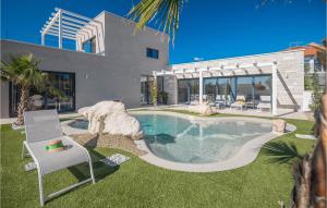 Lovely Home In Kastelir