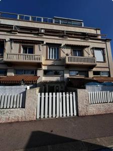 Studio en bord de mer, Plage 20m, Clim