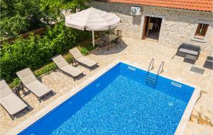 Two-Bedroom Holiday Home In Lisane Tinjske