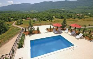 6 Bedroom Amazing Home In Crni Kal 