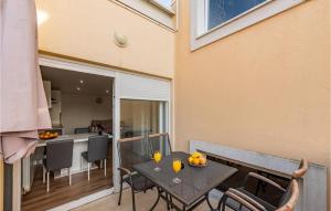 1 Bedroom Gorgeous Apartment In Zadar 