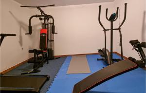 Amazing Home In Skabrnja With Sauna