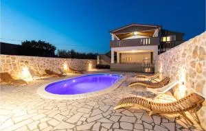 5 Bedroom Gorgeous Home In Podlug - Podlug