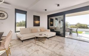 Gorgeous Home In Banjol