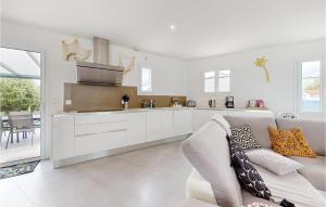 3 Bedroom Nice Home In La Tremblade