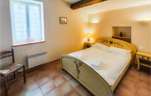 Maisons de vacances Cozy Home In Cabrerolles : photos des chambres