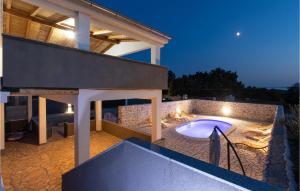 5 Bedroom Gorgeous Home In Podlug 