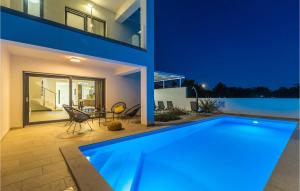 Nice Home In Linardici With Wifi