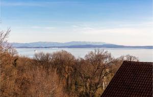 1 Bedroom Lovely Apartment In Matulji 