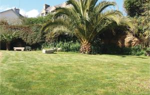 Maisons de vacances 3 Bedroom Awesome Home In Lezardrieux : photos des chambres