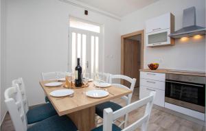 Beautiful Apartment In Rabac With Wifi 