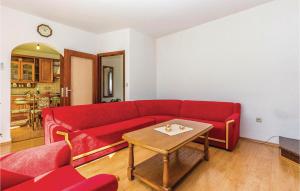 Nice Apartment In Novi Vinodolski With Wifi 